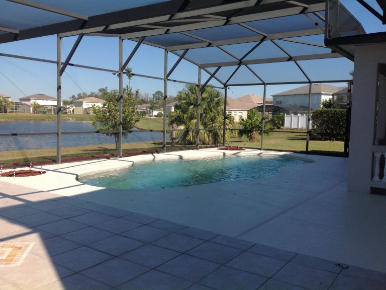 piscine vue lac villa meublee a la vente en floride