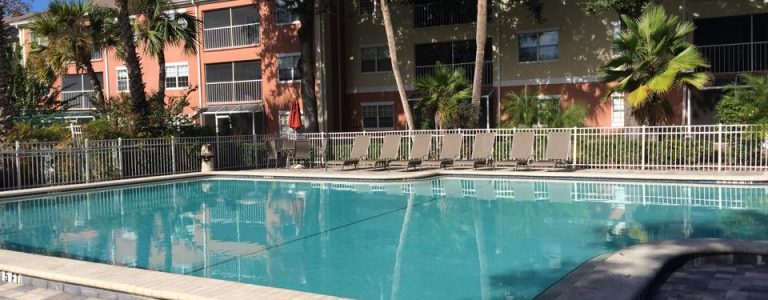 piscine dans une résidence de condos CS1 Orlando