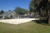 exterieur et terrain de beach volley de la residence central park a orlando en floride