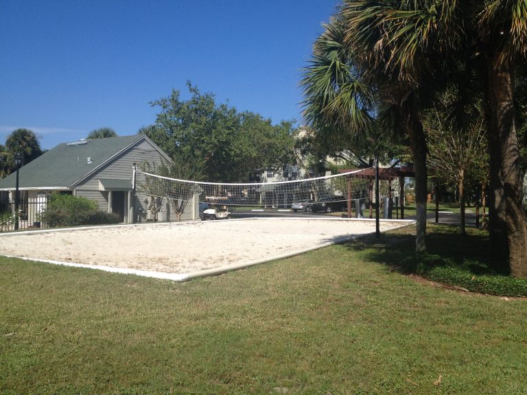 exterieur et terrain de beach volley de la residence central park a orlando en floride