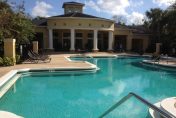 piscine à Orlando dans une résidence de condos