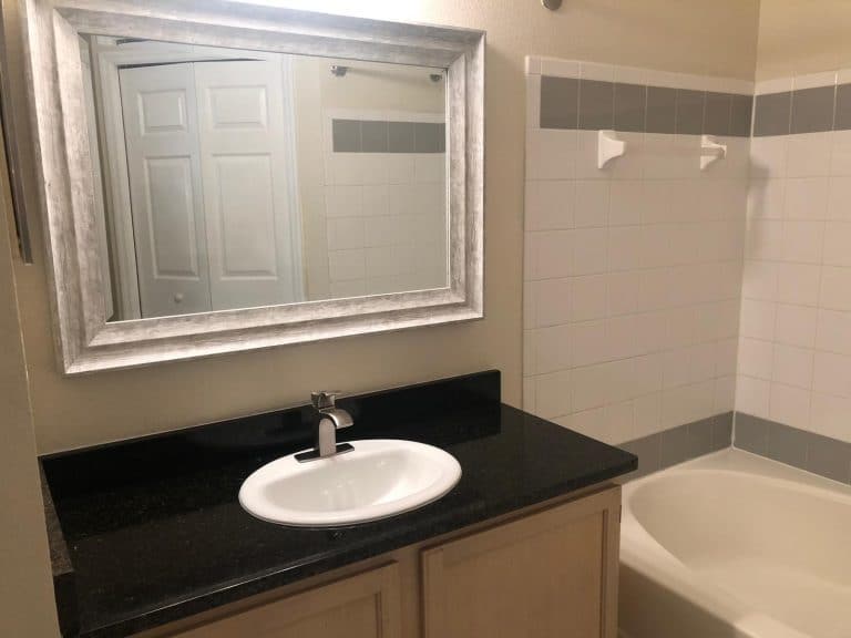 salle de bain refaite par la société auxandra immobilier en floride