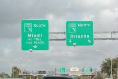 Panneaux de signalisation sur la Turnpike de Floride