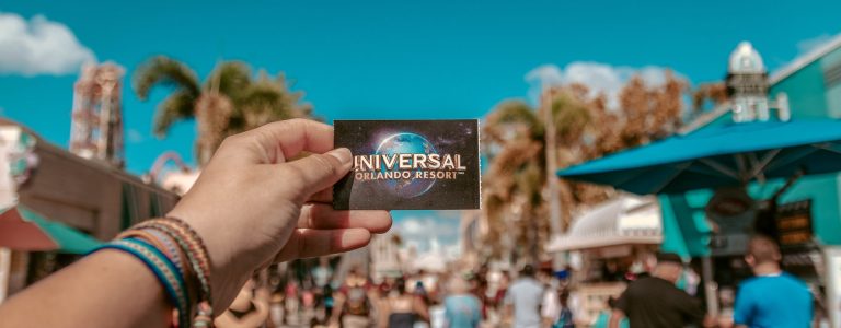 pass d'un touriste allant à universal studios à Orlando en Floride pendant le spring break