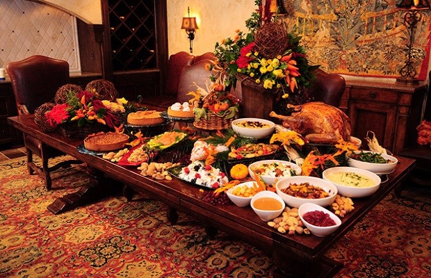 Table typique lors d'un repas de thanksgiving aux USA